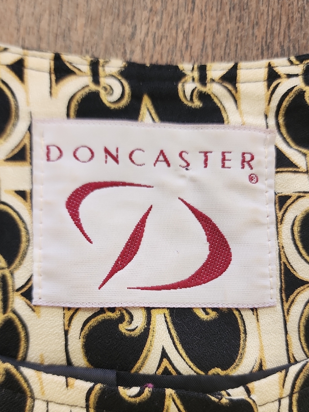 Doncaster Black Cream Geometric Cropped Blazer Jacket Vibtage Size 14 - Picture 5 of 11